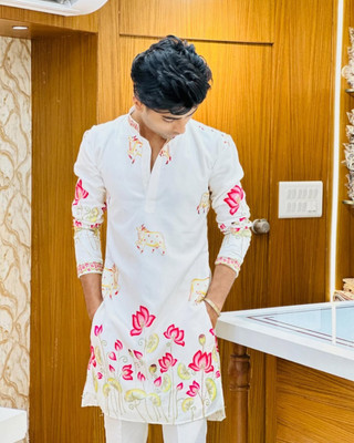 click n buy Men Floral Print A-line Kurta(White)