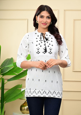 Laxmi Fab Tex Women Printed Straight Kurta(White)