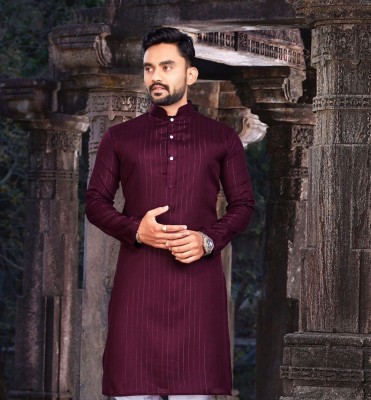 HouseOfCommon Men Striped Straight Kurta(Maroon)