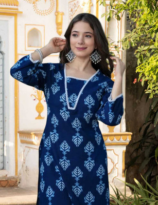 Wawlooks Women Printed Straight Kurta(Blue)