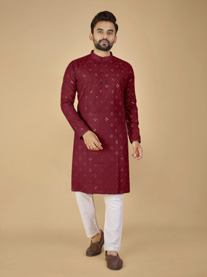 Maroon Men Embellished Straight Kurta(Maroon)