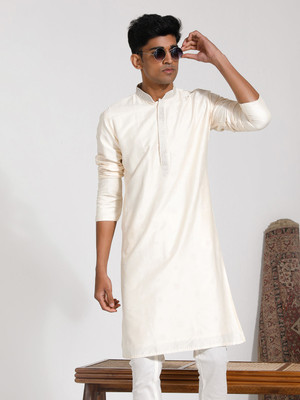 VASTRAMAY Men Solid, Embroidered Straight Kurta(White)