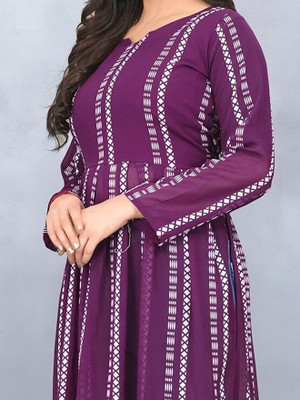 dealbazaars Women Embroidered Pakistani Kurta(Purple)