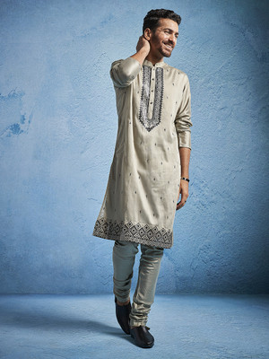 VASTRAMAY Men Embroidered Straight Kurta(Beige)