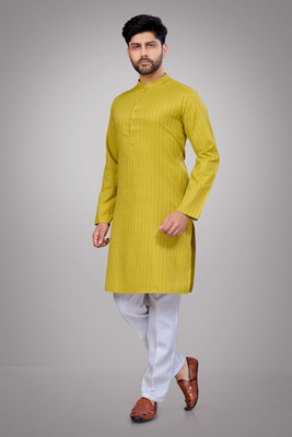 JUGG JUGG JEEYO Men Self Design Straight Kurta(Yellow)