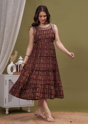 HouseOfCommon Women Embroidered, Printed Anarkali Kurta(Maroon)