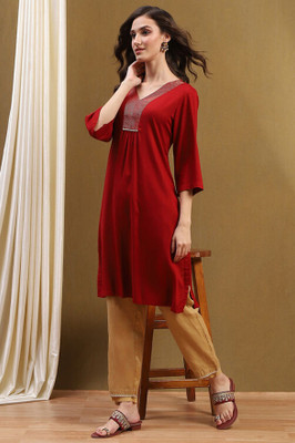 BIBA Women Solid Straight Kurta(Red)