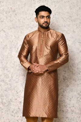 RANAK Men Self Design Straight Kurta(Gold)