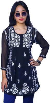 Nazaqat Women Chikan Embroidery Straight Kurta(Blue, White)