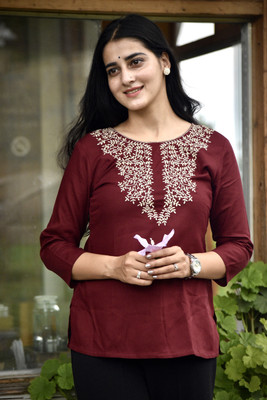 Bahe Kuritz Women Embroidered Straight Kurta(Maroon)