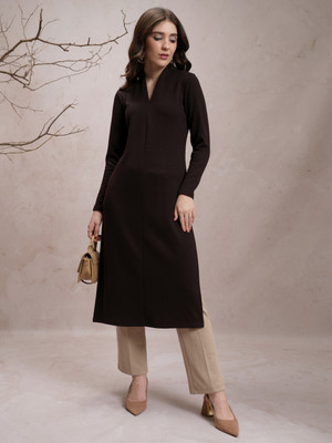 Vishudh Women Embroidered Straight Kurta(Black)