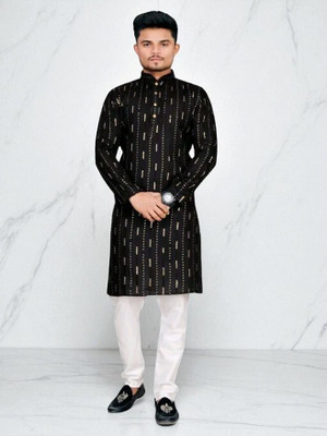 BISWAS Men Embroidered Straight Kurta(Black)