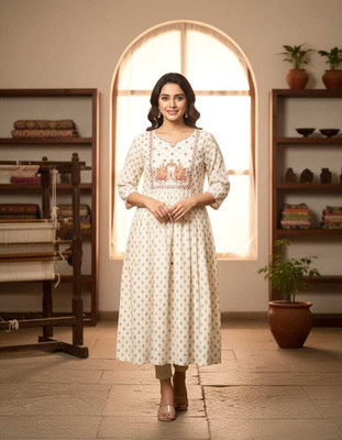 Avaasa Women Embroidered Anarkali Kurta(Multicolor)