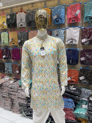 MENTIFIC Men Printed Straight Kurta(Multicolor)