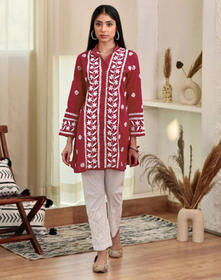 Anmi Chikan Embroidery Women Straight Kurta(Red, White)