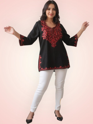 LB Fashion Women Embroidered Straight Kurta(Black)