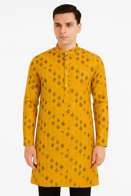 Bruttlyn Men Printed, Geometric Print A-line Kurta(Yellow)