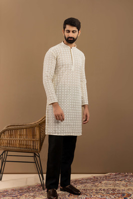 ShivLeela Men Embroidered Straight Kurta(White)