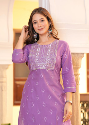 BKApparels Women Embroidered Straight Kurta(Purple)
