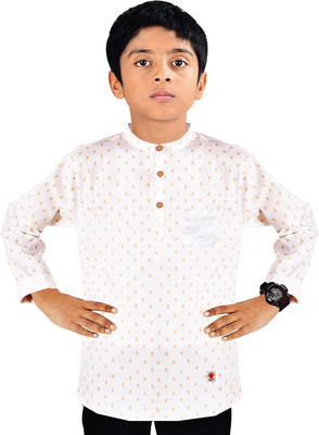 MADE IN THE SHADE Boys Self Design Straight Kurta(Multicolor)