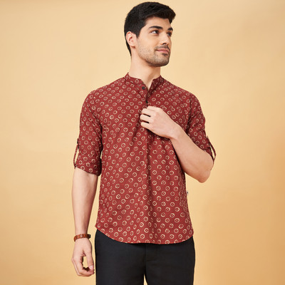 Indus Route by Pantaloons Men Printed Straight Kurta(Red)