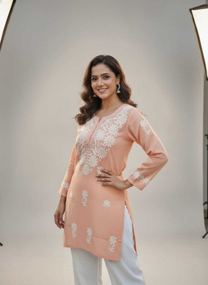 ChikanKari By Klothes Hub Women Floral Print Straight Kurta(Beige)