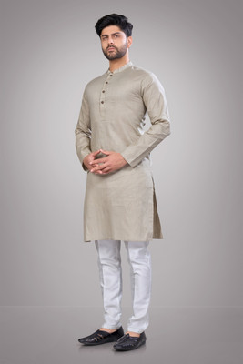 JUGG JUGG JEEYO Men Solid Straight Kurta(Grey)