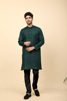 Fashionfricks Men Solid Straight Kurta(Green)