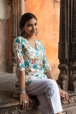 VASANT APPAREL Women Printed Straight Kurta(Multicolor)