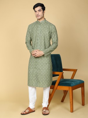 Tabard Men Embroidered Straight Kurta(Green)