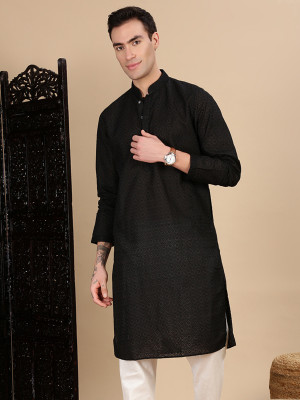 House of Pataudi Men Embroidered Straight Kurta(Black)