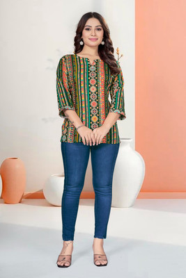 SuRamni Women Printed, Geometric Print Straight Kurta(Green)