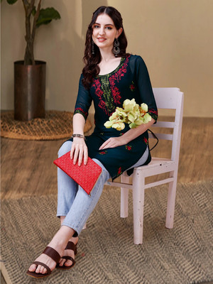 Youthnic Women Embroidered Straight Kurta(Blue)