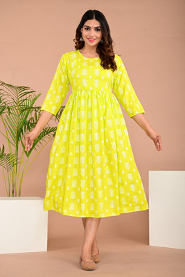 Marudhara Women Fit and Flare Light Green, White Midi/Calf Length Dress