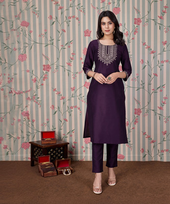 Ode by House of Pataudi Women Embroidered Straight Kurta(Purple)