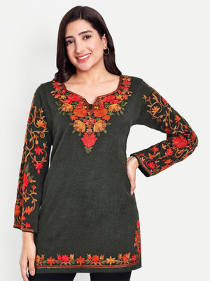 Hautemoda Women Embroidered Straight Kurta(Green)