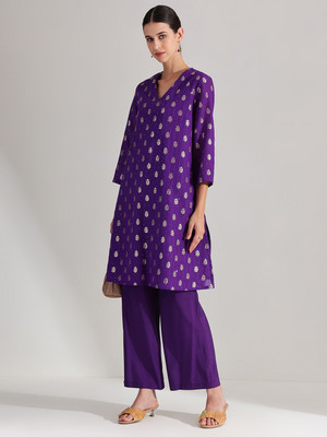 Pink Fort Women Floral Print Straight Kurta(Purple)