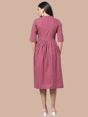 Houseofcommonv Women Printed Flared Kurta(Maroon)