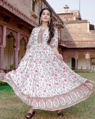 Sa Rasa Women Printed Anarkali Kurta(White)