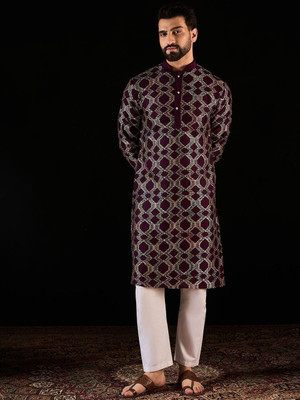 ANOUK Men Geometric Print Straight Kurta(Maroon)
