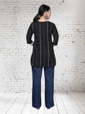 Rangrasiya Creation Women Striped A-line Kurta(Black)