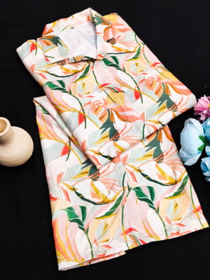 61&7nx Women Floral Print Straight Kurta(Multicolor)