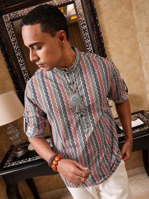 The Indian Garage Co. Men Printed A-line Kurta(Maroon)