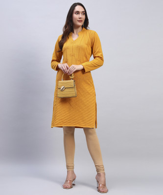 DUCOHIVE Women Self Design Straight Kurta(Orange)