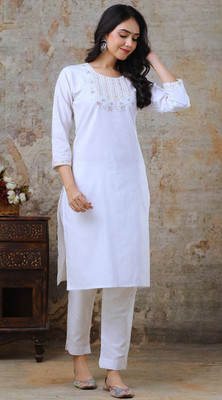 Auzanoor Collection Women Printed Straight Kurta(White)