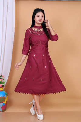 Ayanngarments Women Solid A-line Kurta(Maroon)