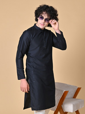 MAAHII FABS Men Solid Straight Kurta(Black)