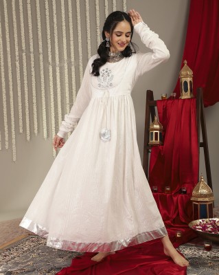 Varanga Women Embellished Anarkali Kurta(White)