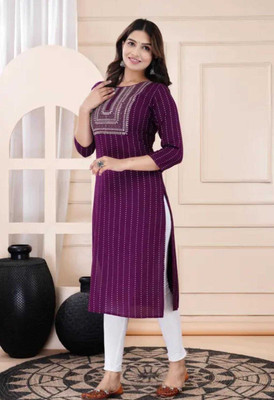 SAJANHUB Women Embroidered Straight Kurta(Purple)