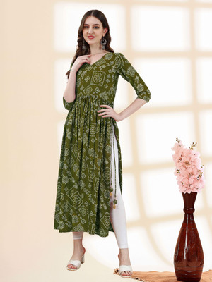 Majesta Women Printed Flared Kurta(Green)